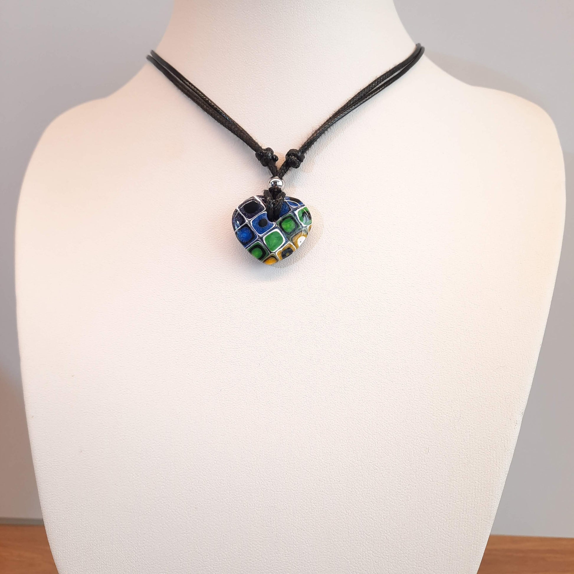 Gargantilla Con Colgante Corazón Ancho Arcoíris