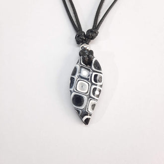 Gargantilla Con Colgante Barcelona Negro Blanco