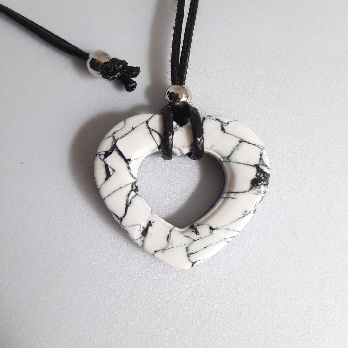 Gargantilla Con Colgante Corazón Alma Blanco Mármol