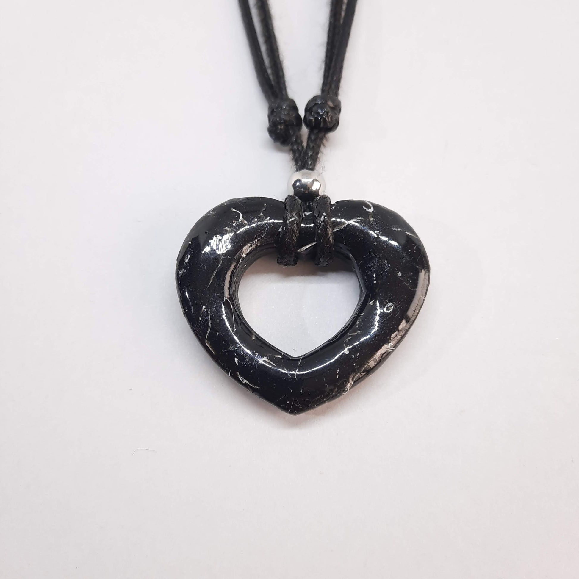 Gargantilla Con Colgante Corazón Alma Negro Mármol