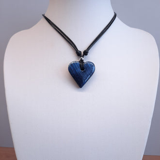 Gargantilla Con Colgante Corazón Clásico Labradorita Azul