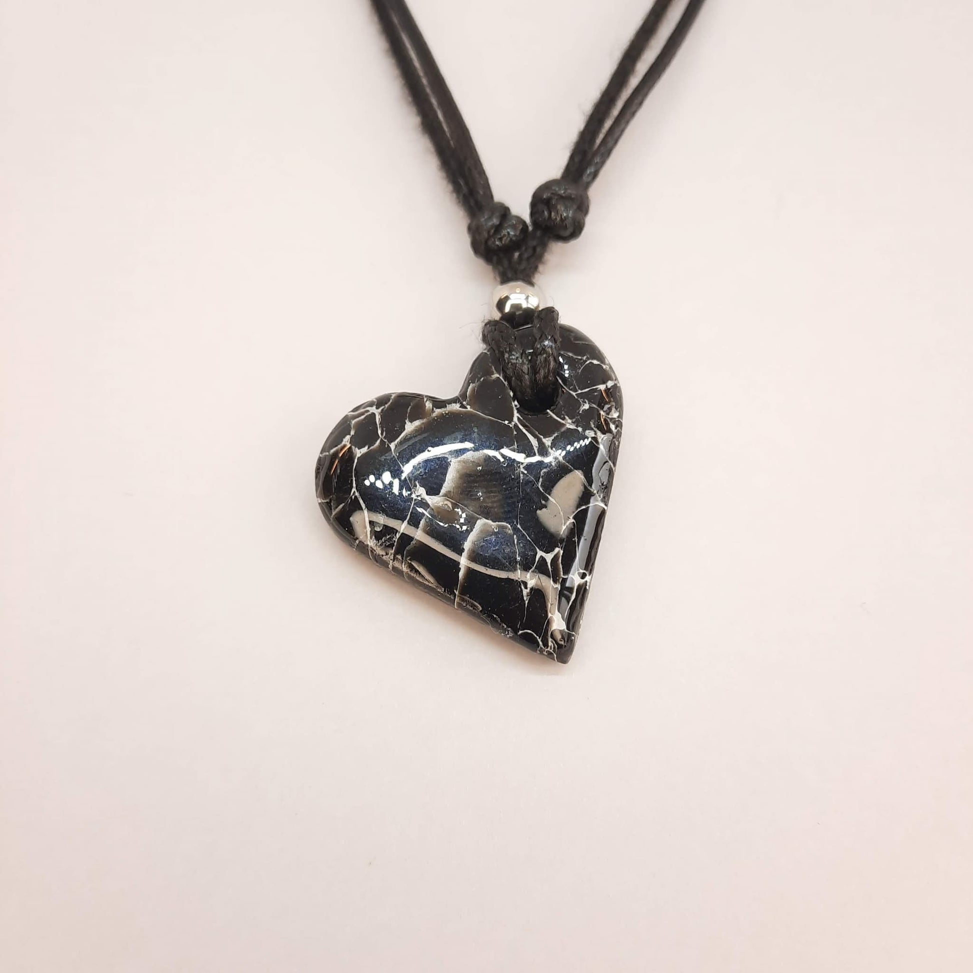 Gargantilla Con Colgante Corazón Clásico Negro Mármol