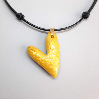 Gargantilla Con Colgante Corazón Delgado Amarillo