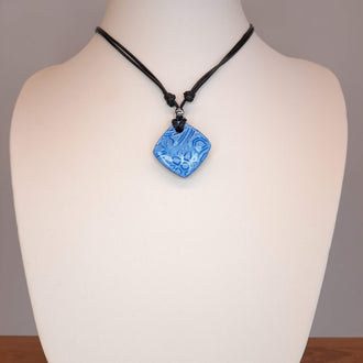 Gargantilla Con Colgante Cuadrado Azul