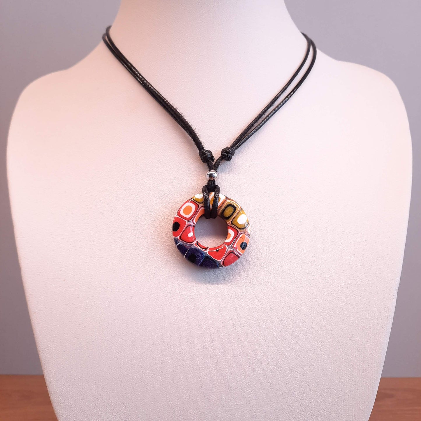 Gargantilla Con Colgante Donut Arcoíris