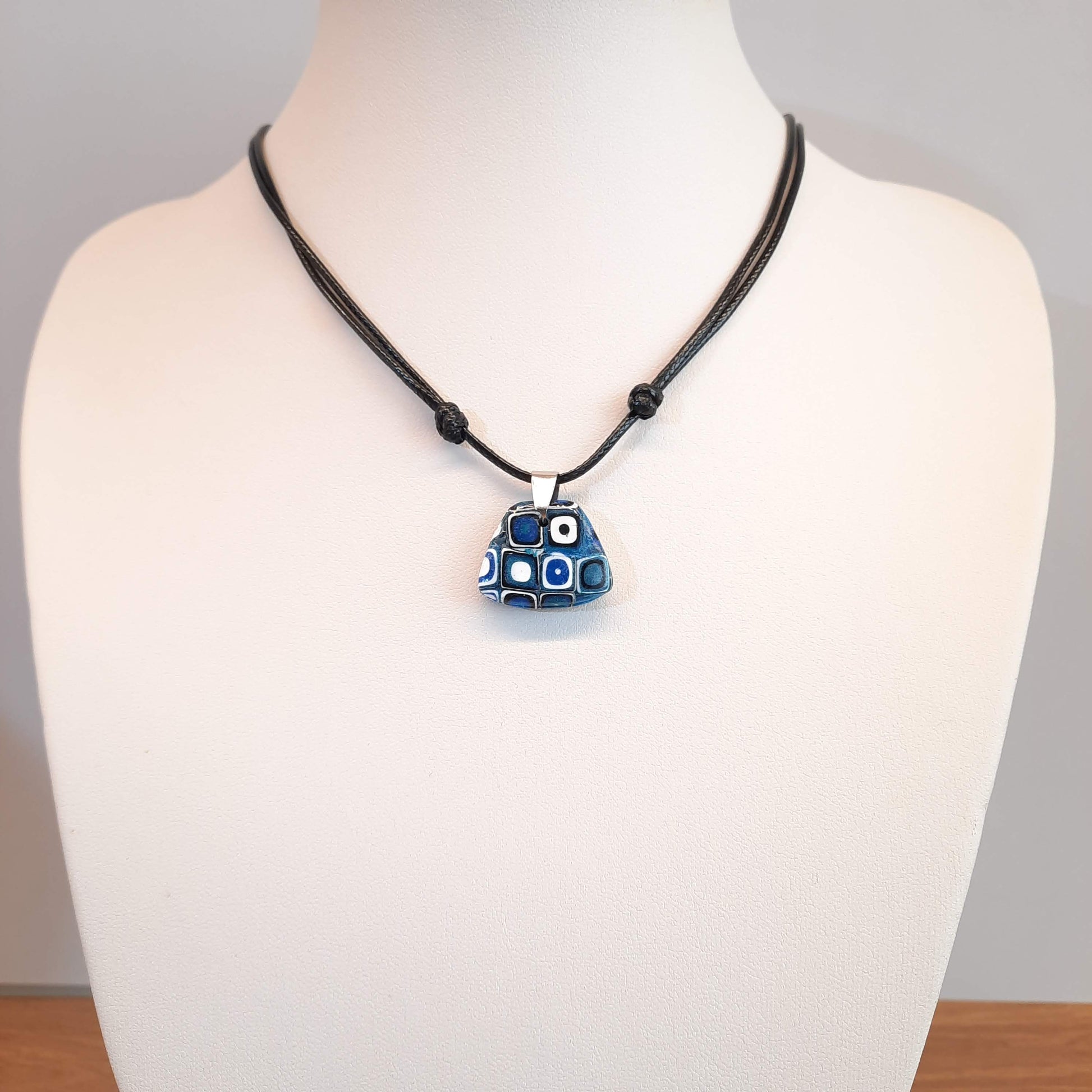 Gargantilla Con Colgante Osaka Pasión Azul