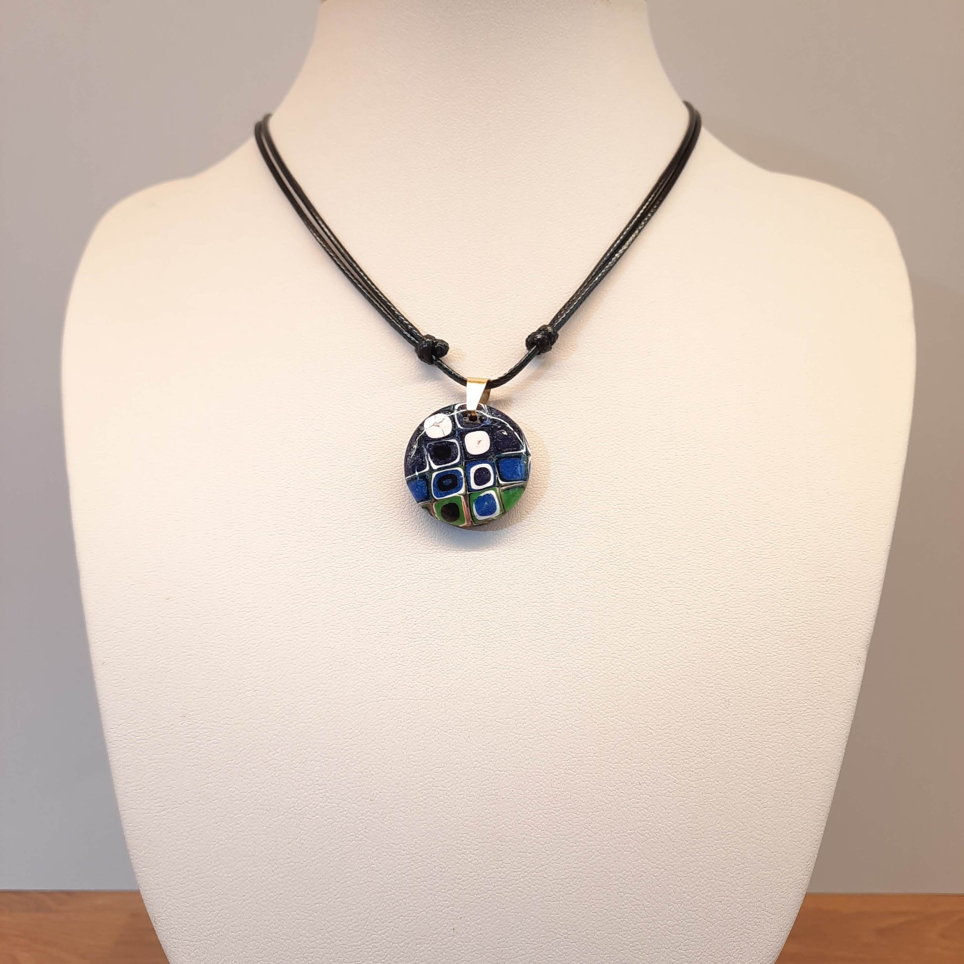 Gargantilla Con Colgante Redondo Arcoíris