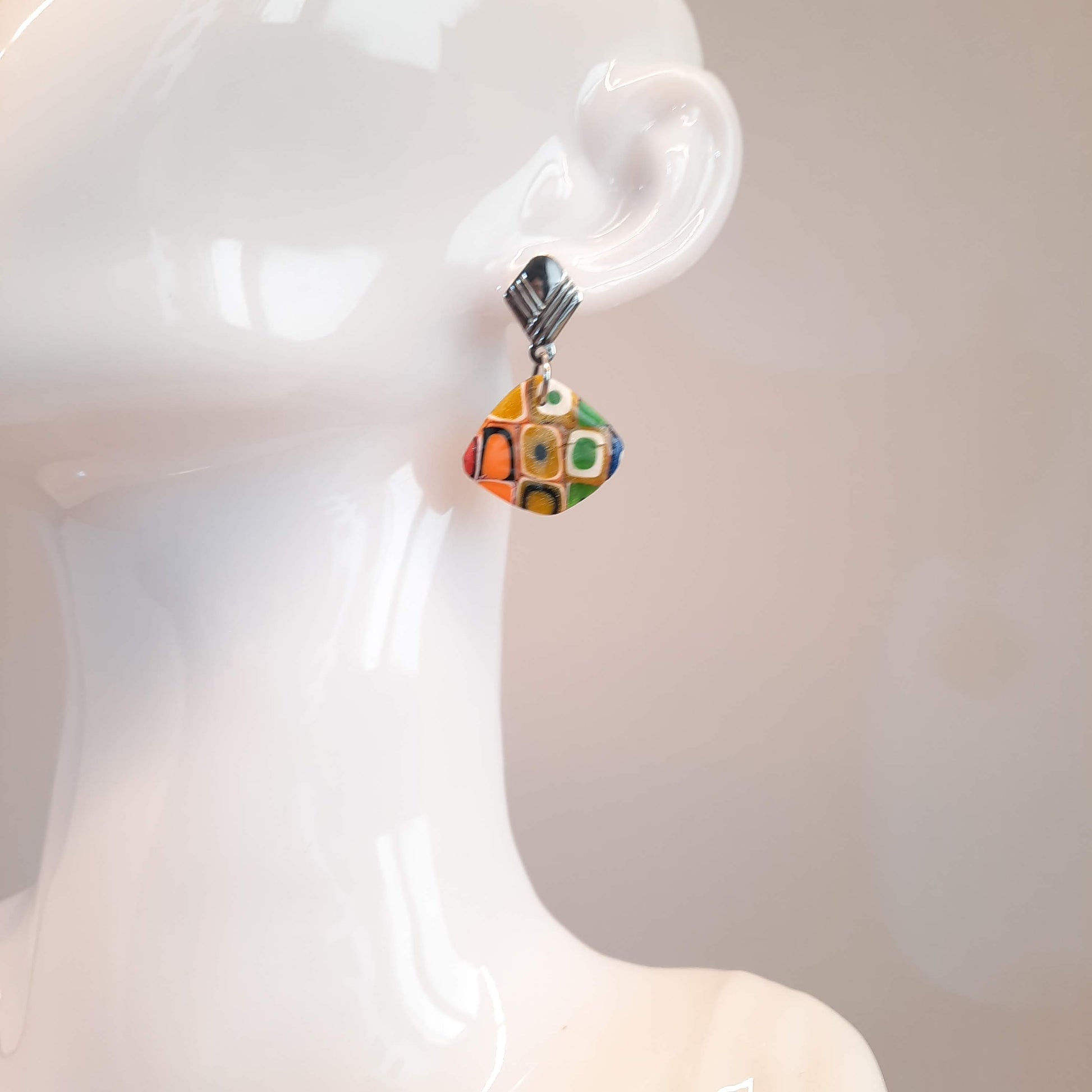 Pendientes Abanico Arcoiris Con Base Acero