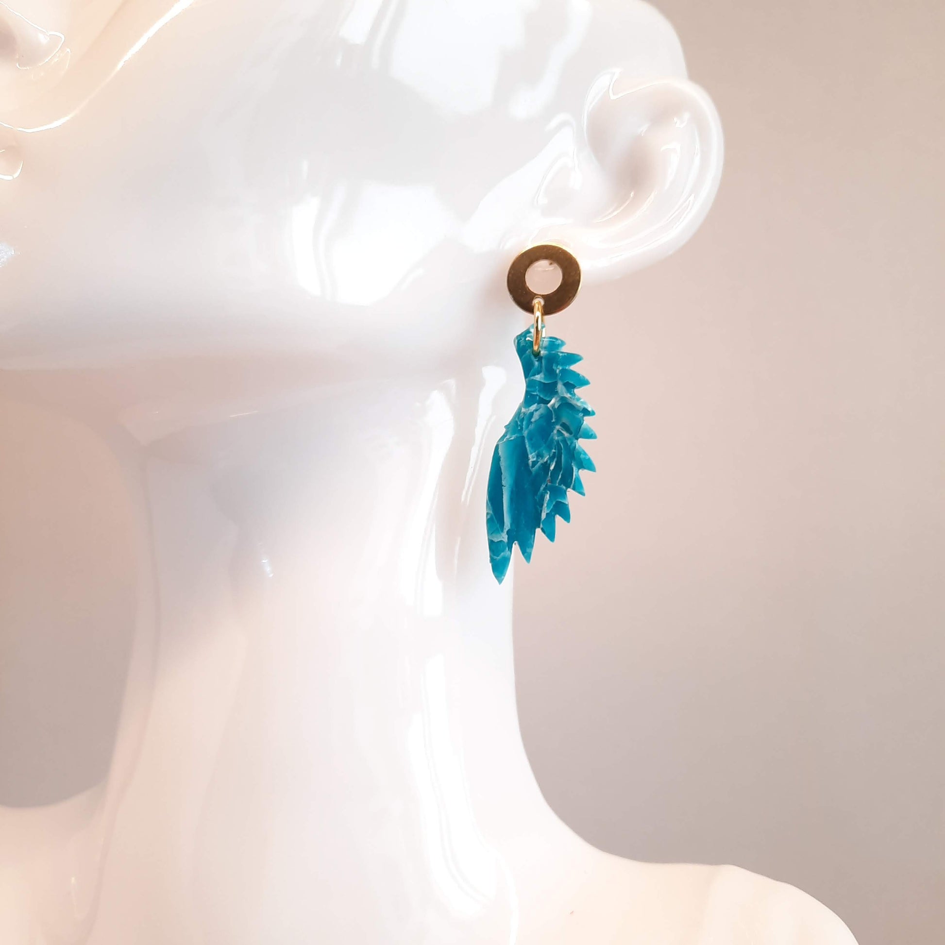 Pendientes Alas Aguamarina con Base Dorada