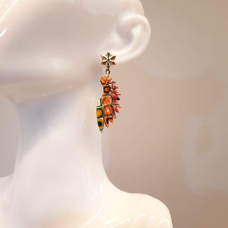 Pendientes Alas Arcoíris con Base Dorada