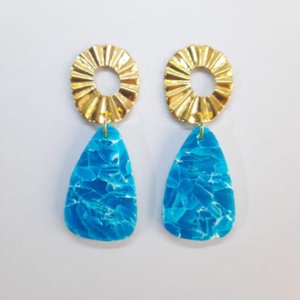 Pendientes Amor Aguamarina con Base Dorada