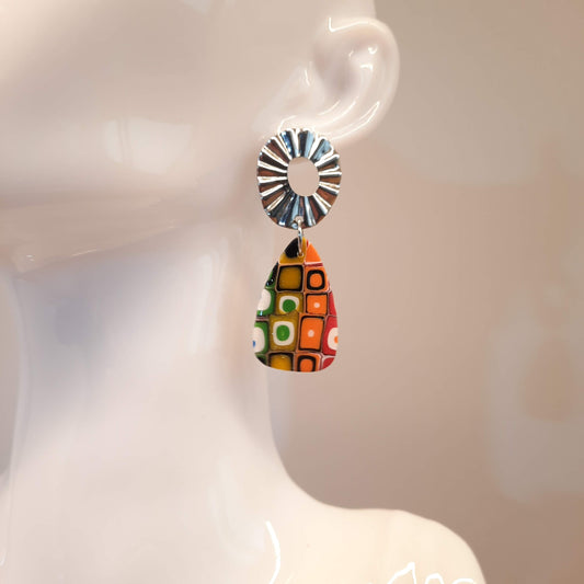 Pendientes Amor Arcoíris Con Base Plateada