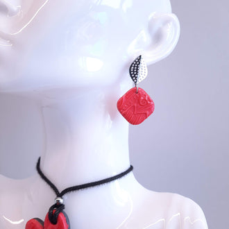 Pendientes Aura Rojos con Base Acero