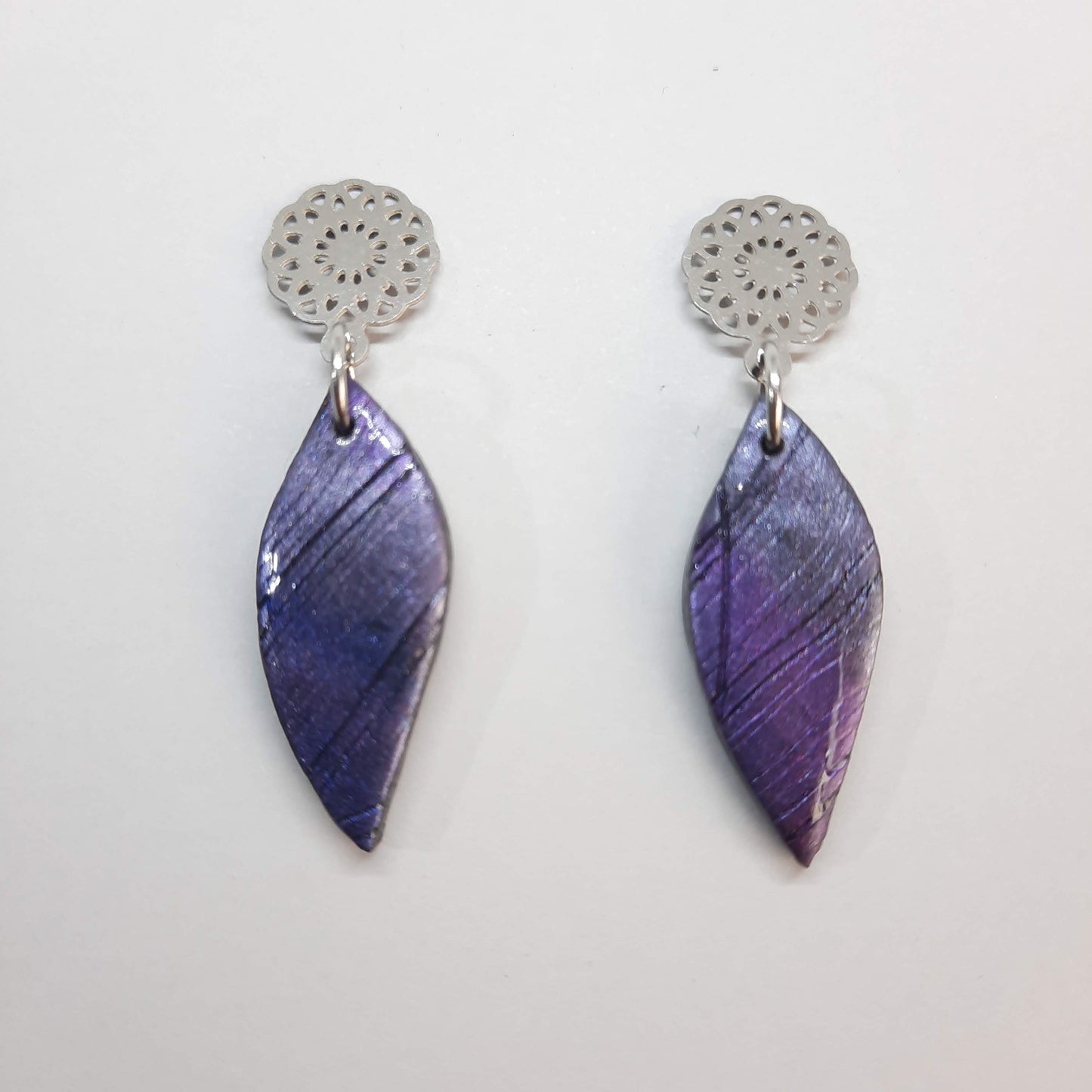Pendientes Barcelona Labradorita Violeta Con Base Plateada