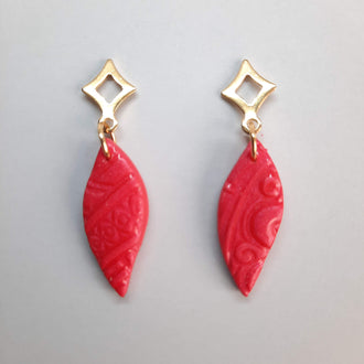 Pendientes Barcelona Rojos con Base Dorada