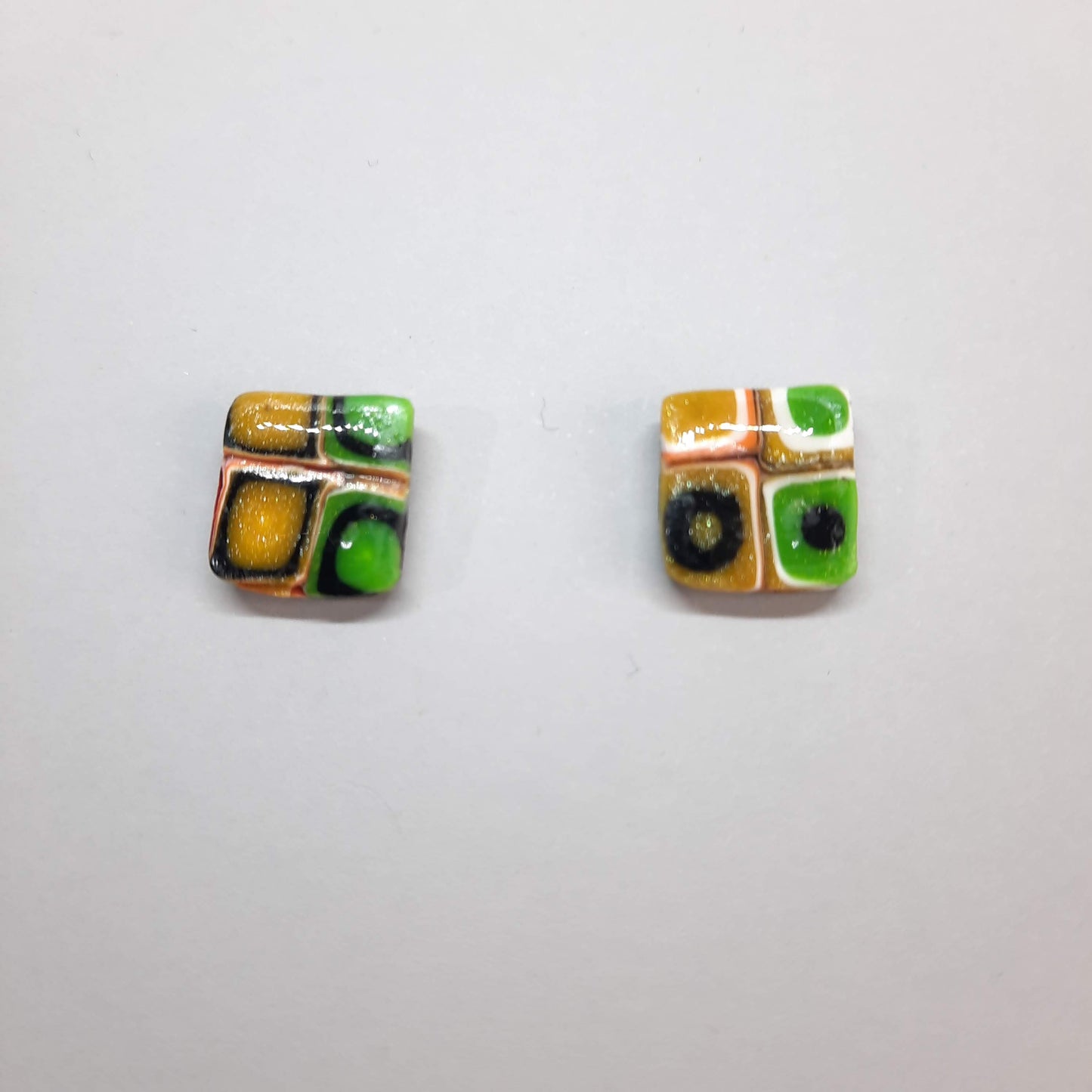 Pendientes Botón Cuadrado Arcoíris