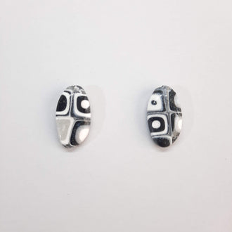 Pendientes Botón Iris Negro Blanco