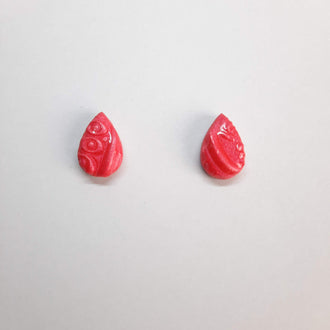Pendientes Botón Lágrima Rojos