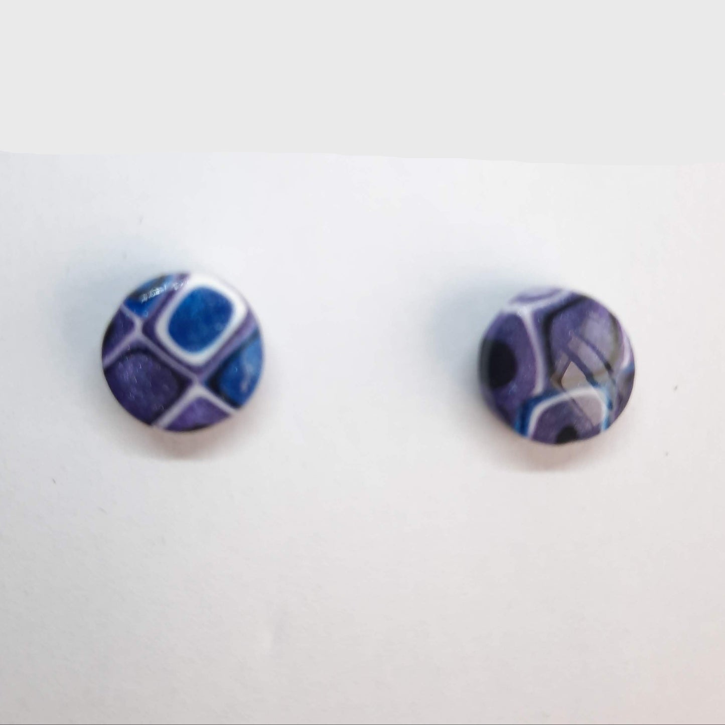 Pendientes Botón Redondo Mediano Arcoíris