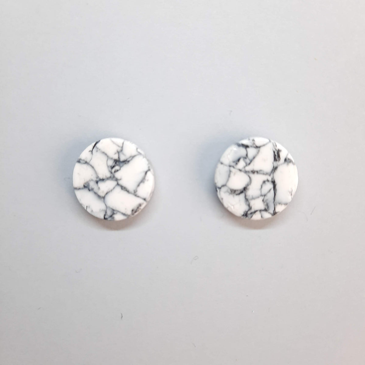Pendientes Botón Redondos Grandes Blanco Mármol
