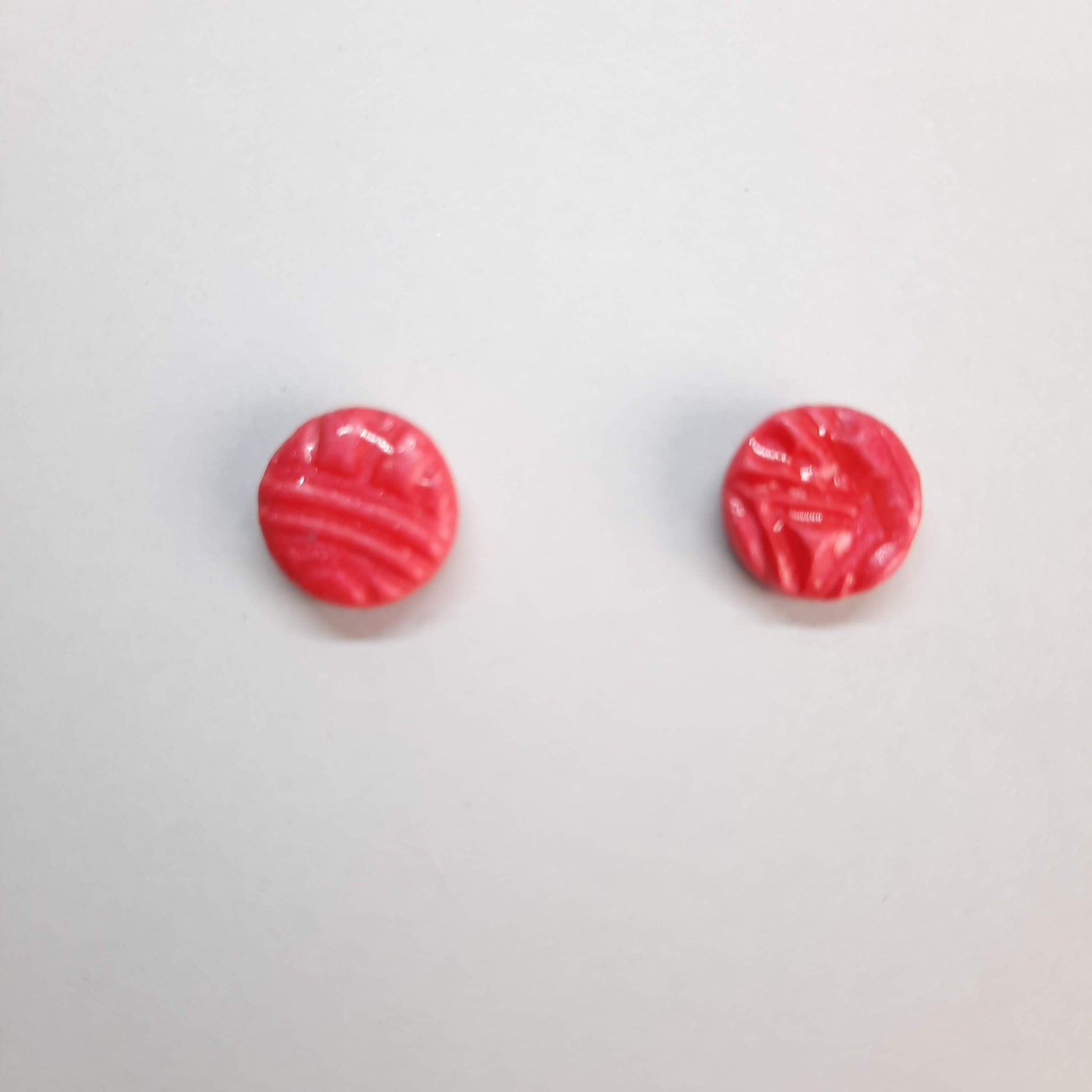 Pendientes Botón Redondos Medianos Rojos