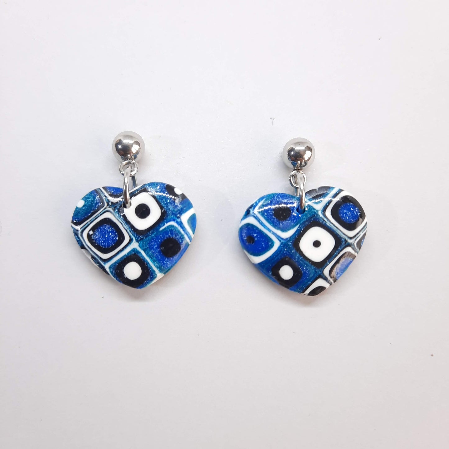 Pendientes Corazón Ancho Pequeños Pasión Azul Con Base Plateada