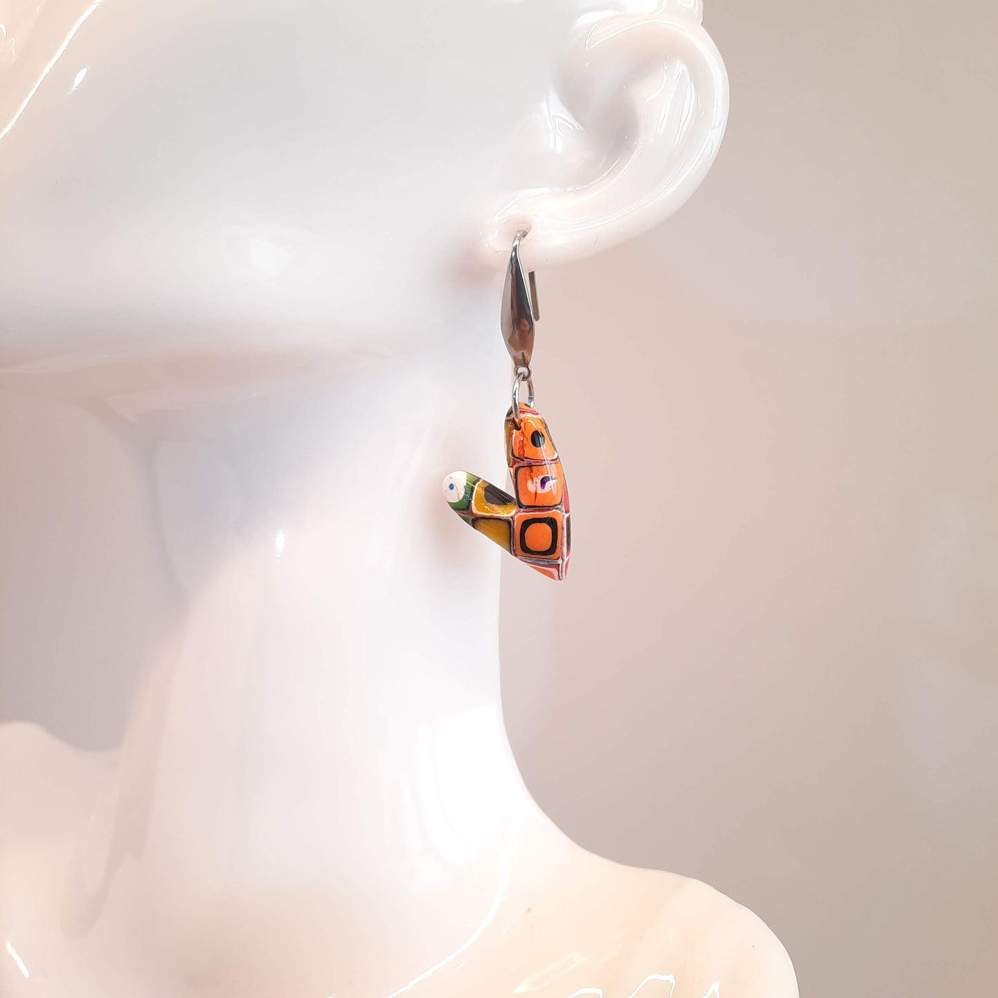 Pendientes Corazón Delgado Arcoíris con Base Acero o Negra