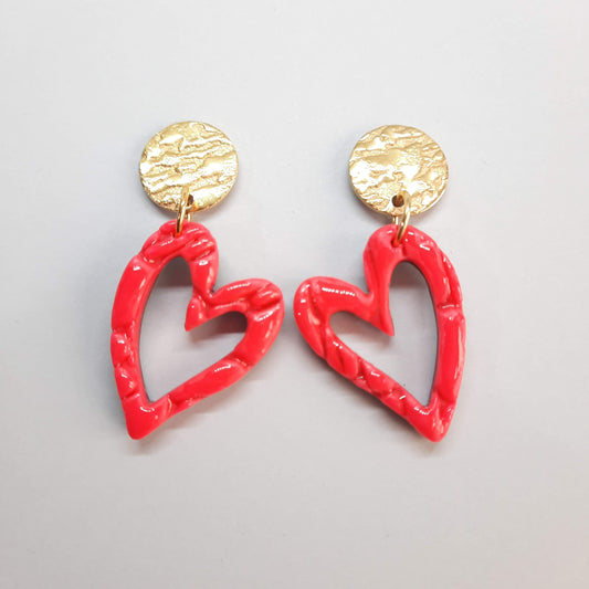 Pendientes Corazón Hueco Rosa Neon con Base Dorada