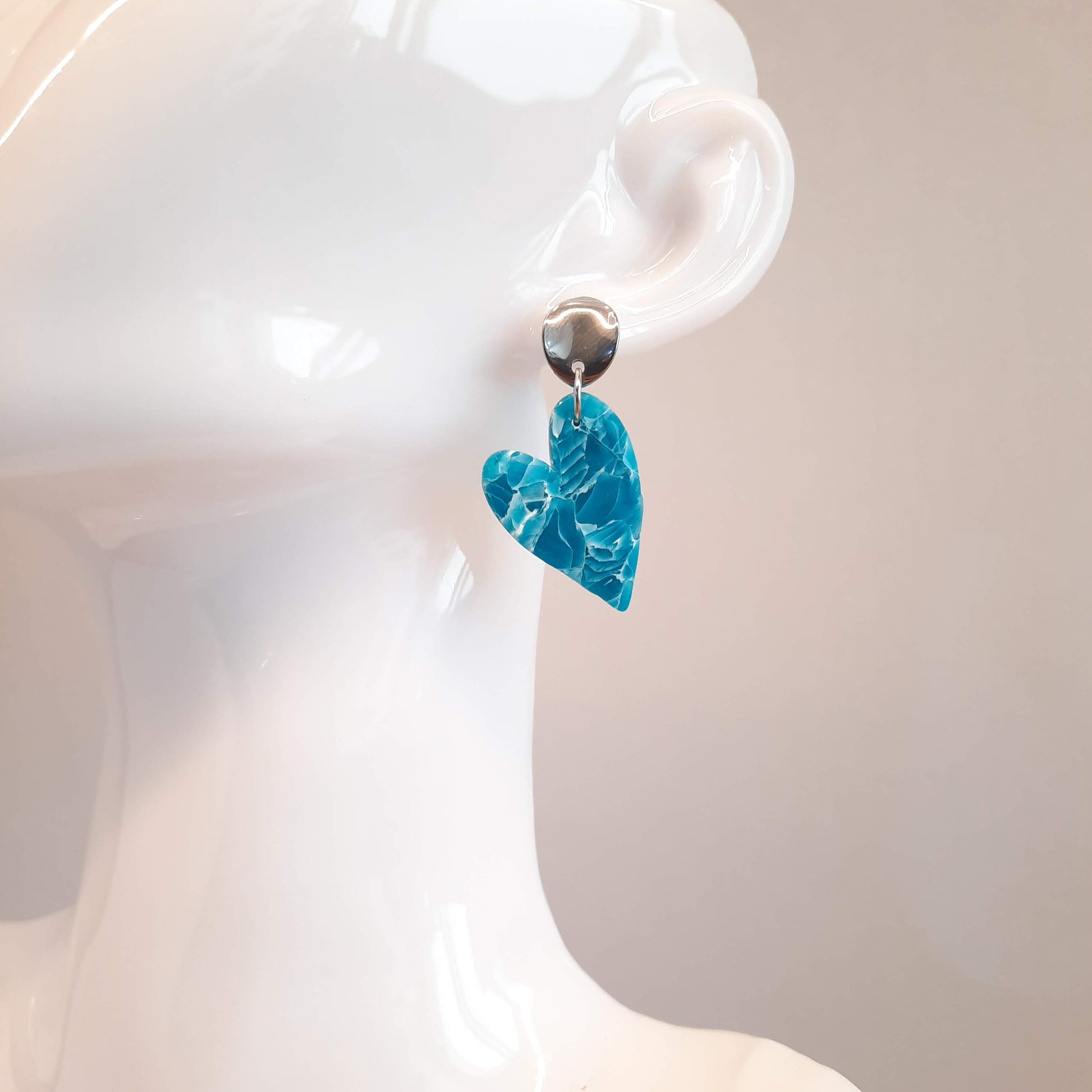 Pendientes Corazón Pleno Aguamarina con Base Plateada