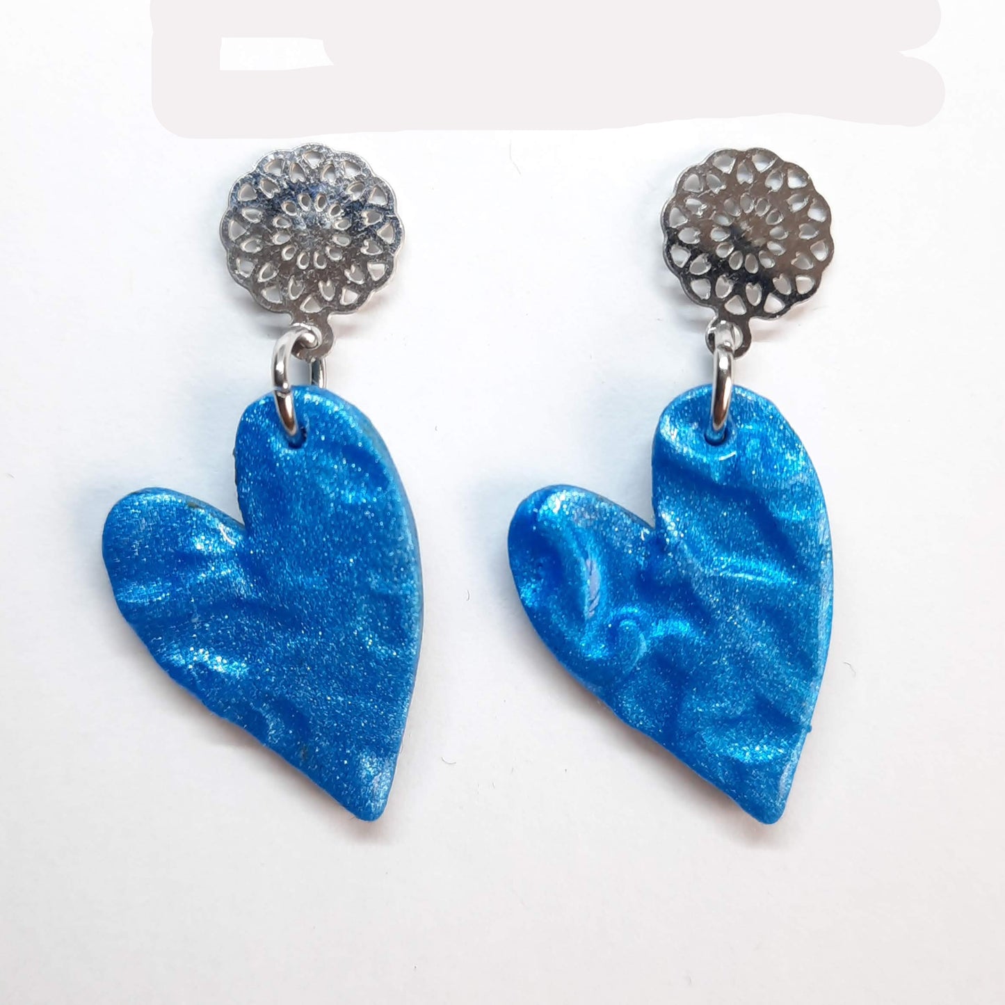 Pendientes Corazón Pleno Azul con Base Plateada