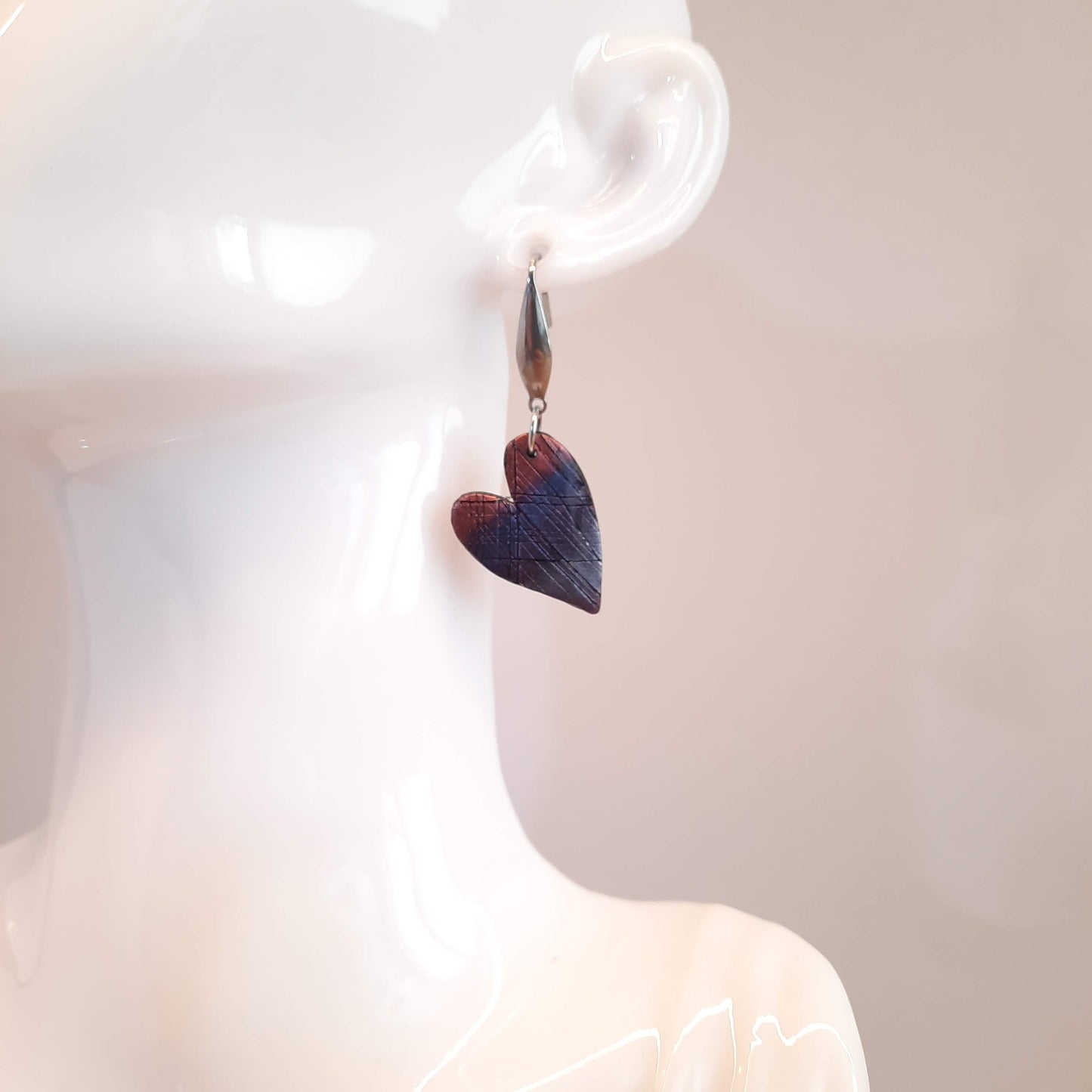 Pendientes Corazón Pleno Labradorita Violeta Con Base Plateada