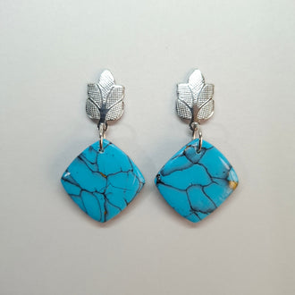 Pendientes Cuadrados Con Base Plateada