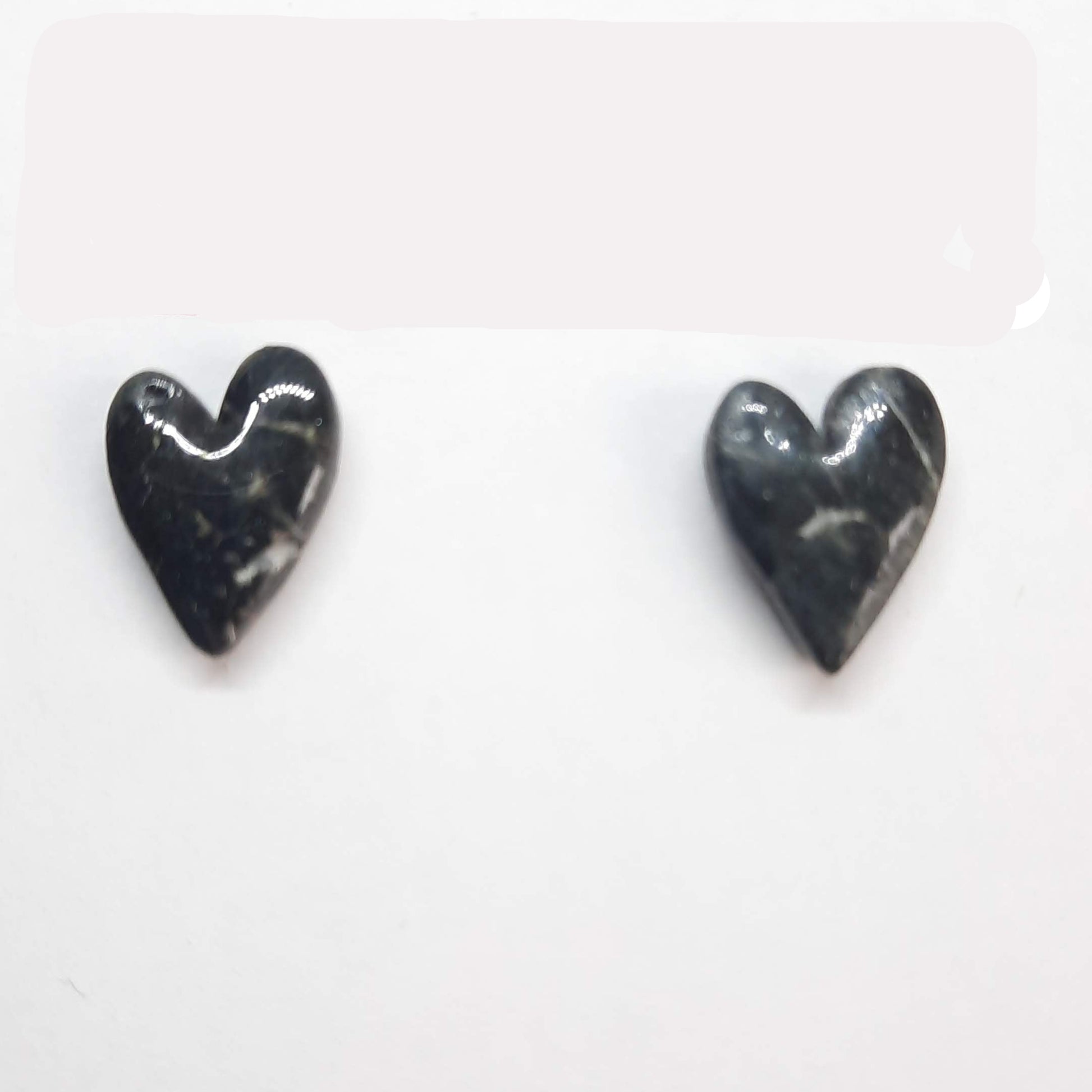 Pendientes Botón Corazón Pleno Negro Mármol
