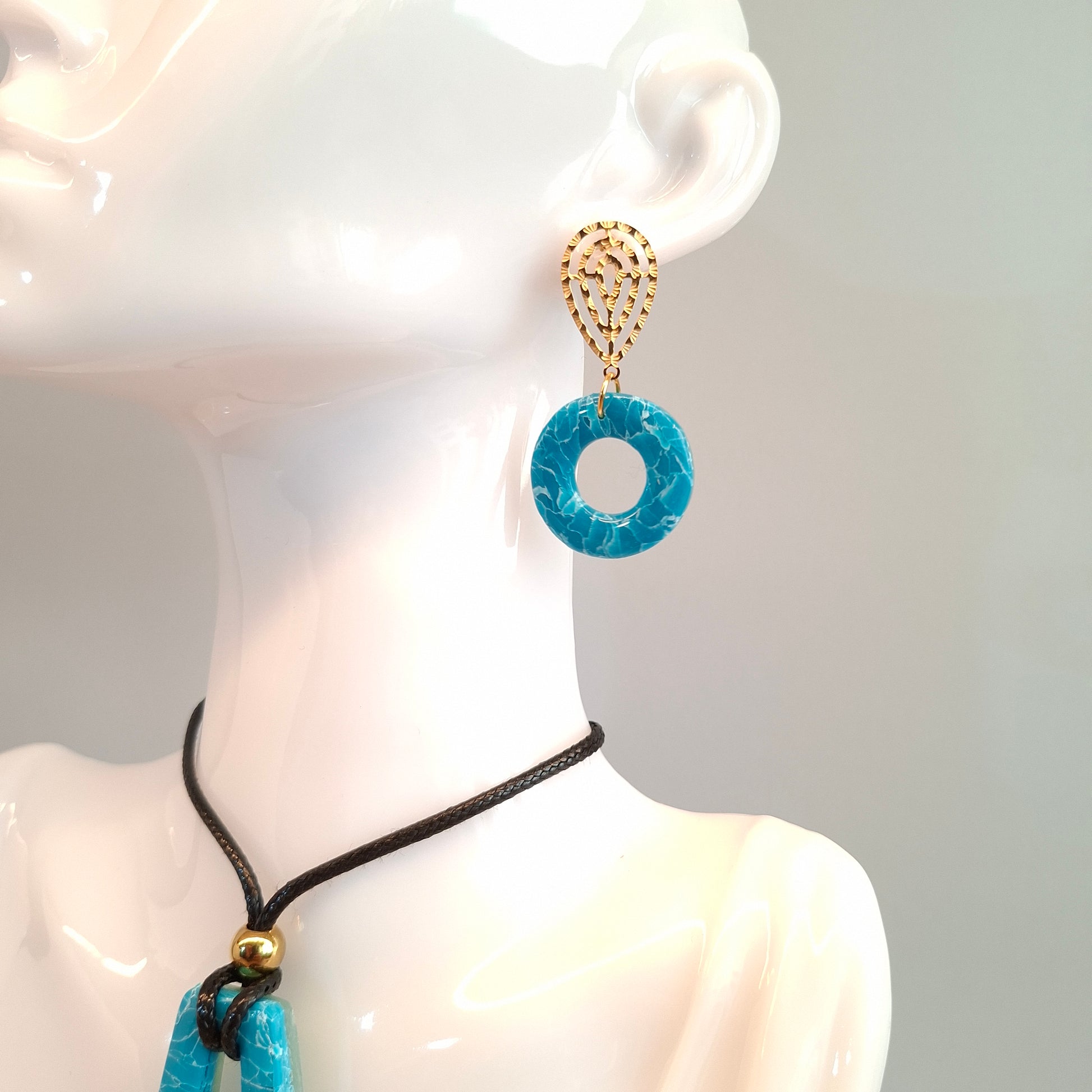 Pendientes Donut Medianos Aguamarina con Base Dorada