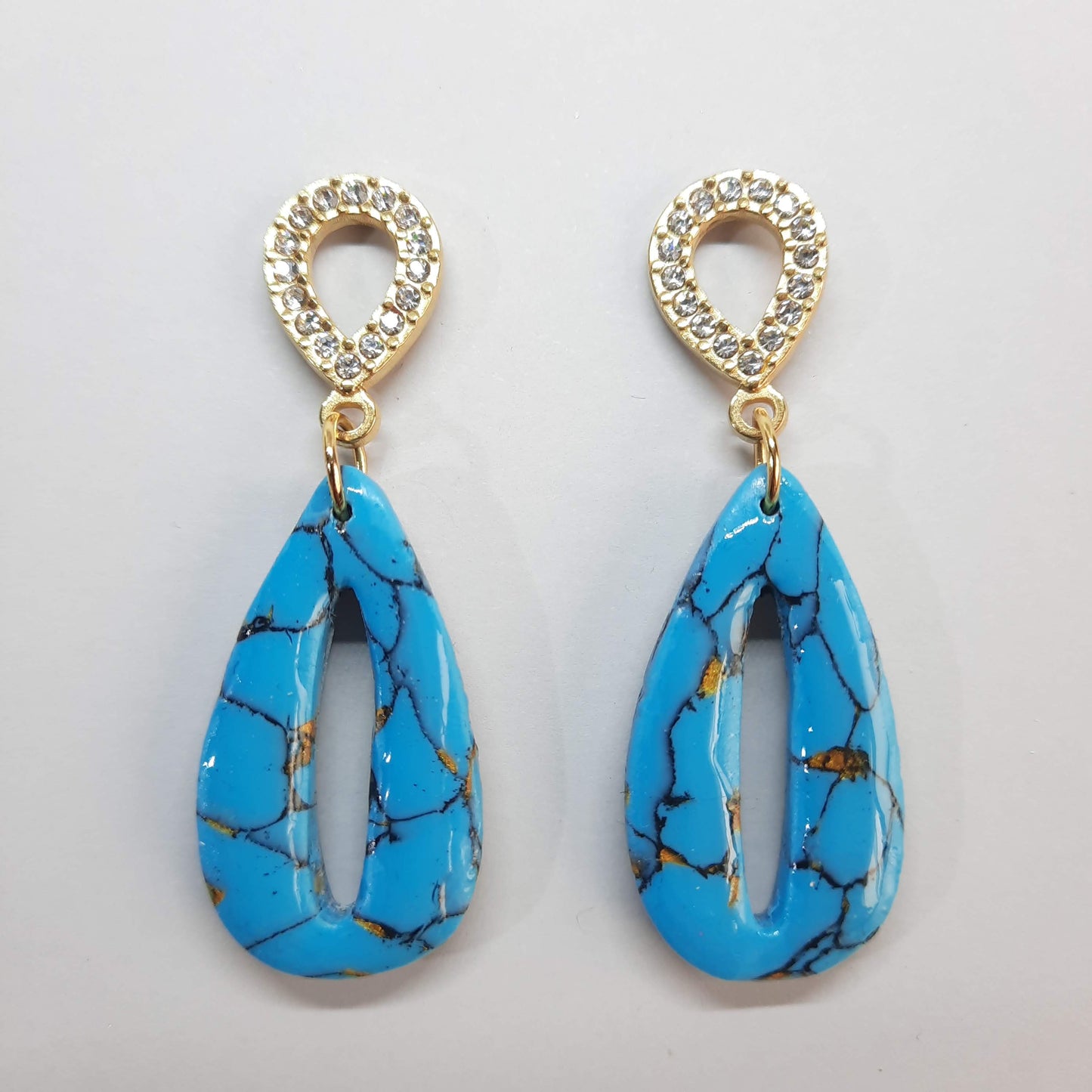 Pendientes España Turquesa Con Base Dorada Y Strass