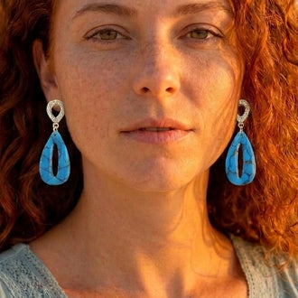 Pendientes España Turquesa Con Base Dorada Y Strass