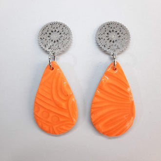 Pendientes Gota Grandes Naranja con Base Plateada