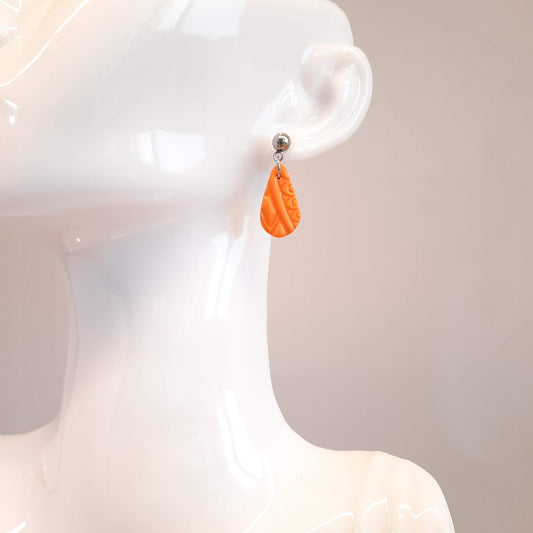 Pendientes Gota Naranja con Base Acero