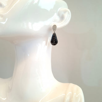 Pendientes Gota Pequeño Negro Mármol con Base Plateada