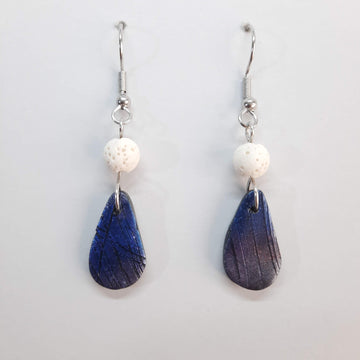 Pendientes Gota Pequeños Labradorita Violeta con Ganchos Plateados y Lava