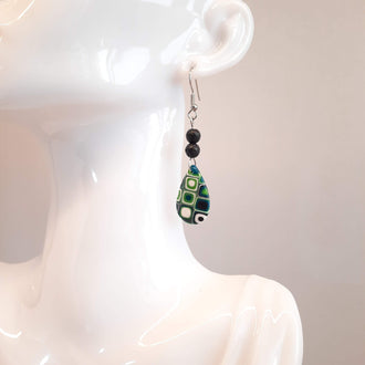 Pendientes Gota Verde Blanco con Cuentas de Lava