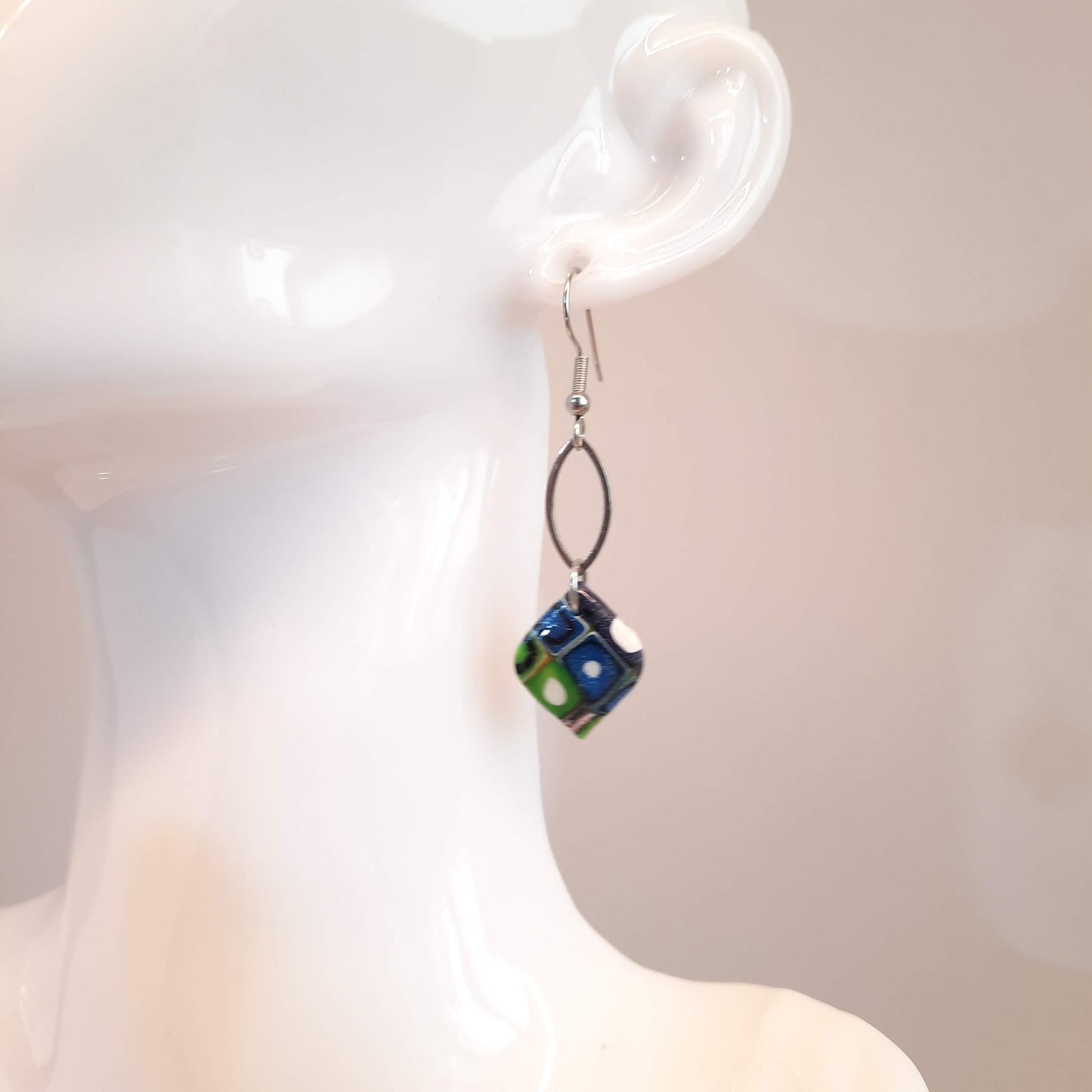 Pendientes India Medianos Arcoíris con Ganchos