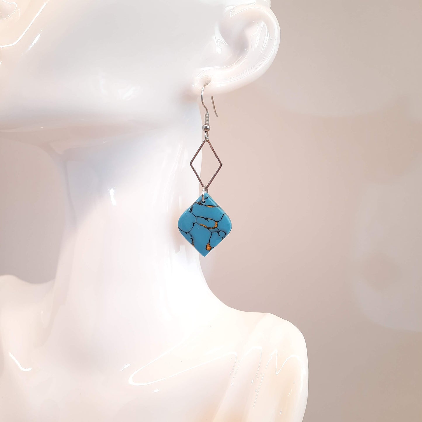 Pendientes India Medianos Turquesa Con Ganchos