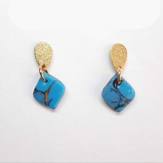 Pendientes India Pequeño Turquesa con Base Dorada