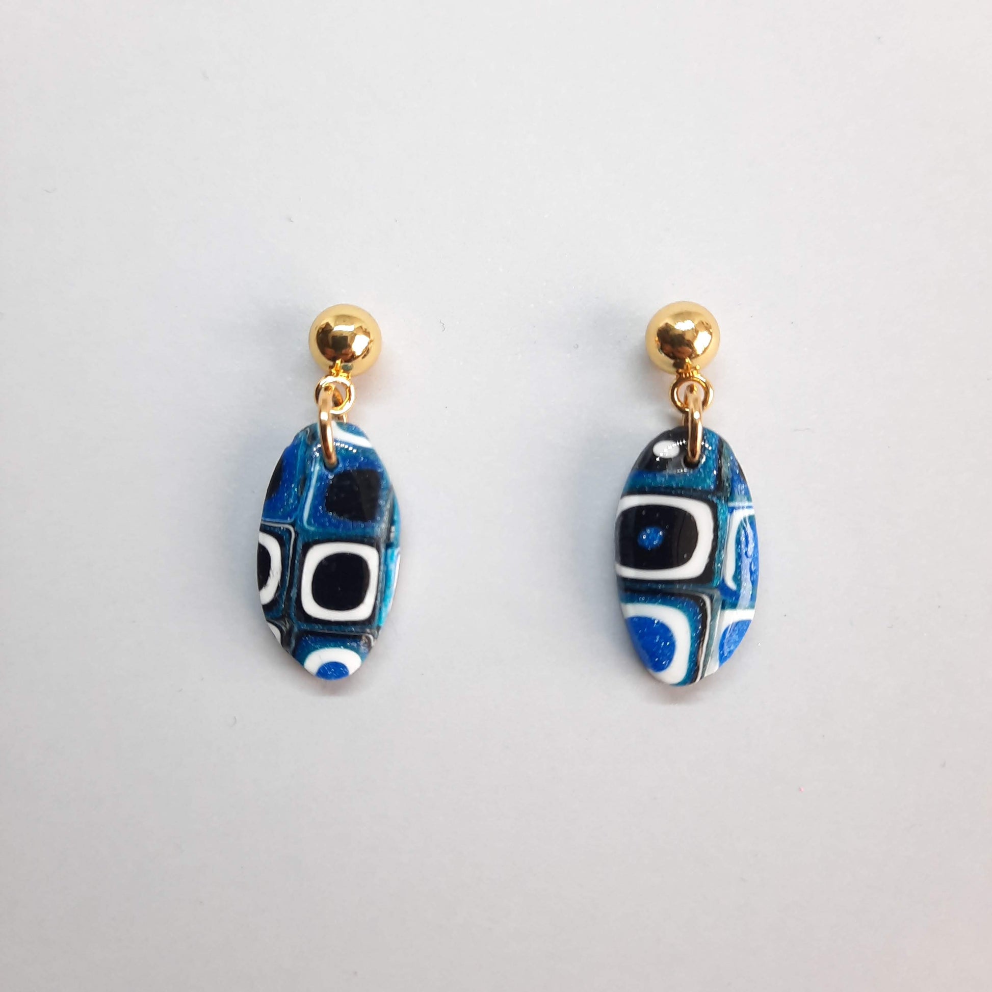 Pendientes Iris Pasión Azul con Base Dorada
