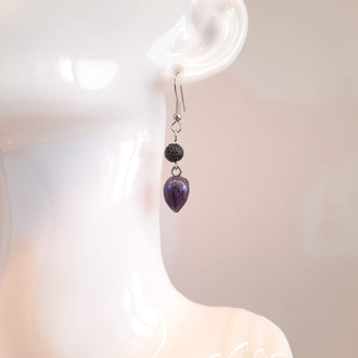 Pendientes Lágrima Labradorita Violeta con Cuentas de Lava