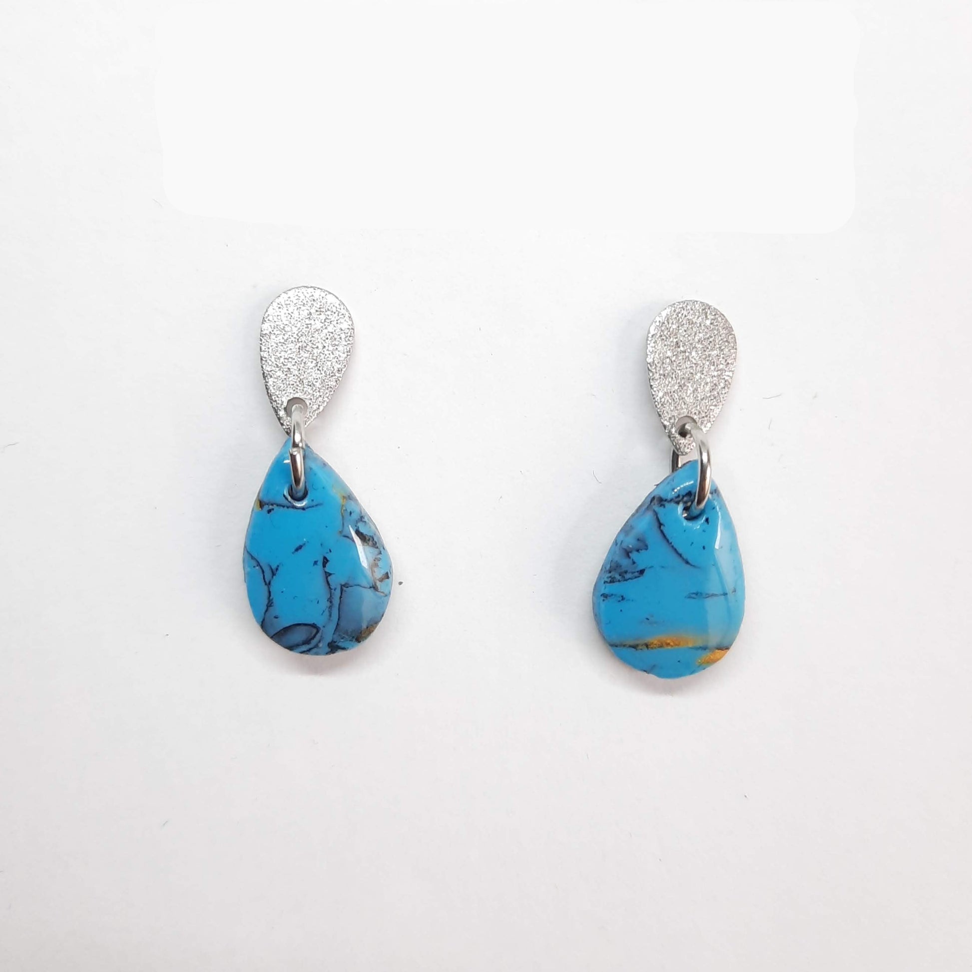 Pendientes Lagrima Turquesa con Base Acero