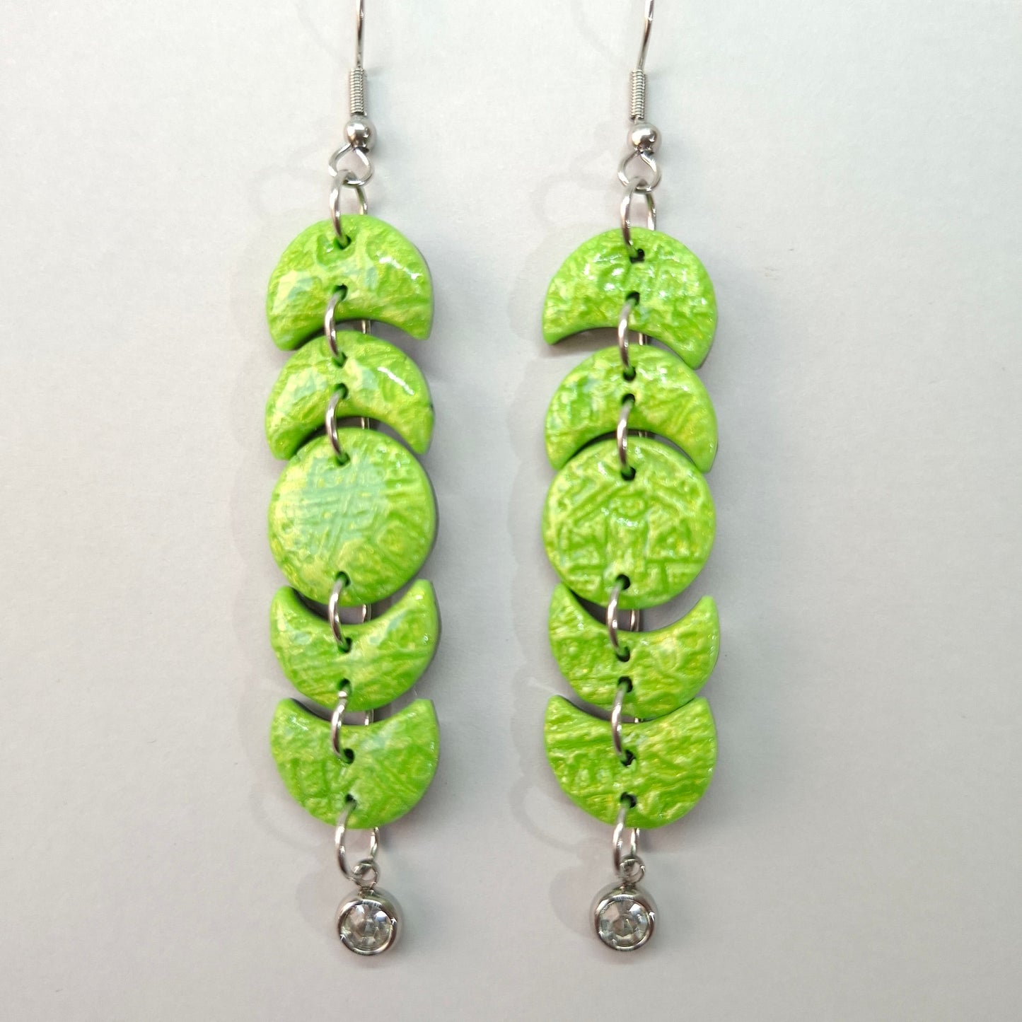 Pendientes Luna Verde Con Ganchos Plateado
