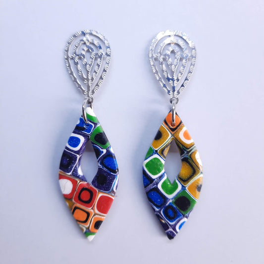 Pendientes Madrid Arcoíris con Base Acero