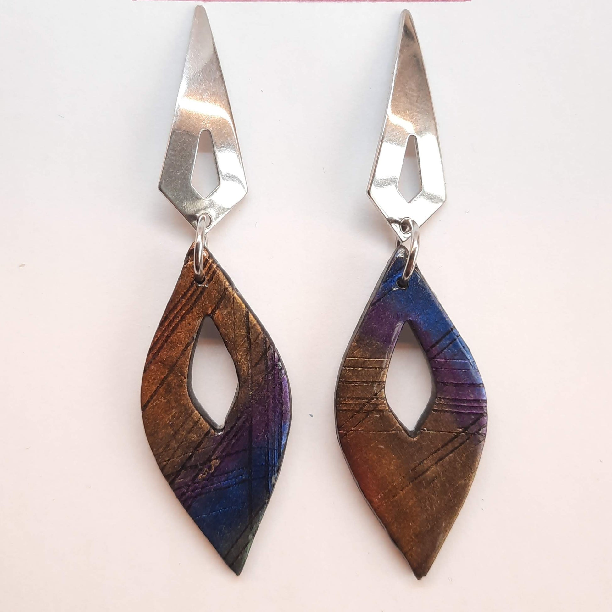 Pendientes Madrid Labradorita Violeta con Base Plateada